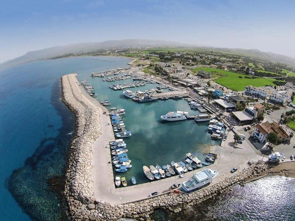 Paradise Blue Villa Pomos Exteriör bild